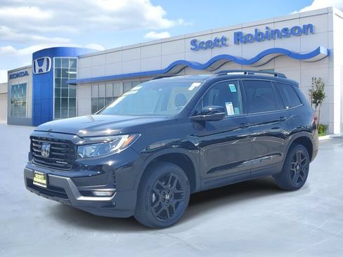 Certified 2024 Honda Passport Black Edition image 2