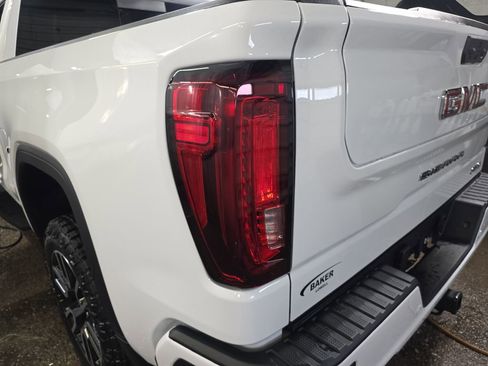 New 2026 GMC Sierra 1500 AT4 w/ AT4 Premium Package AWD/4WD image 32