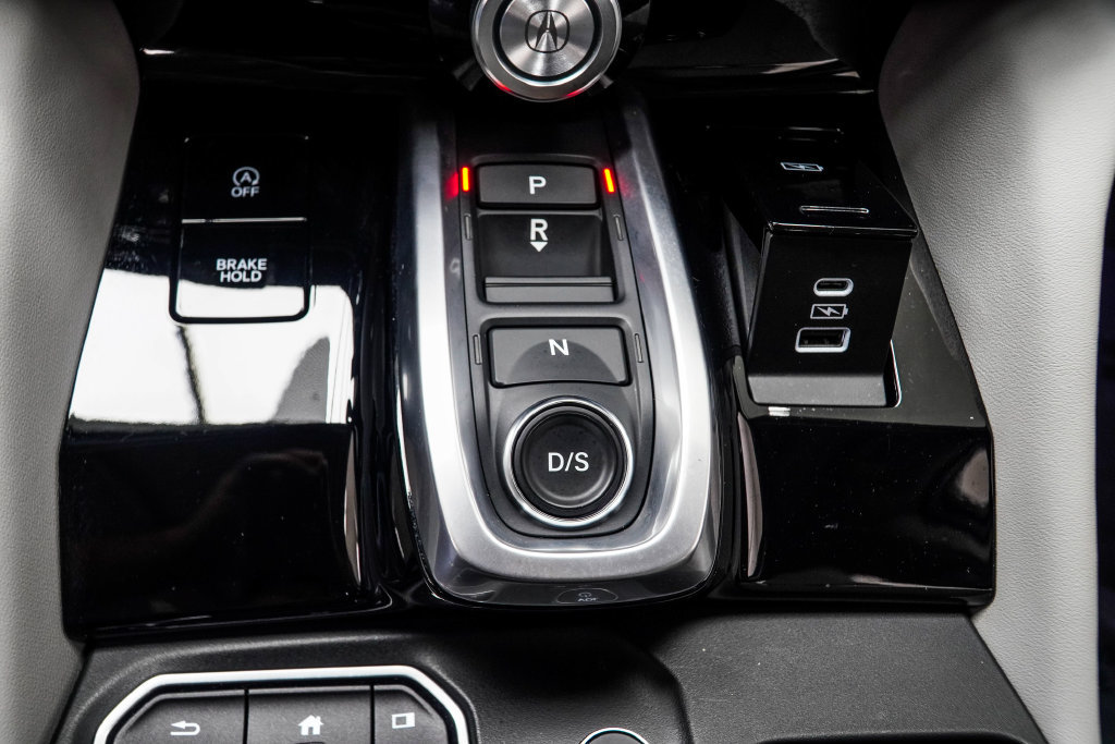 Used 2024 Acura MDX w/ Technology Package FWD image 25