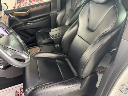 Used 2017 Tesla Model X 100D image 32