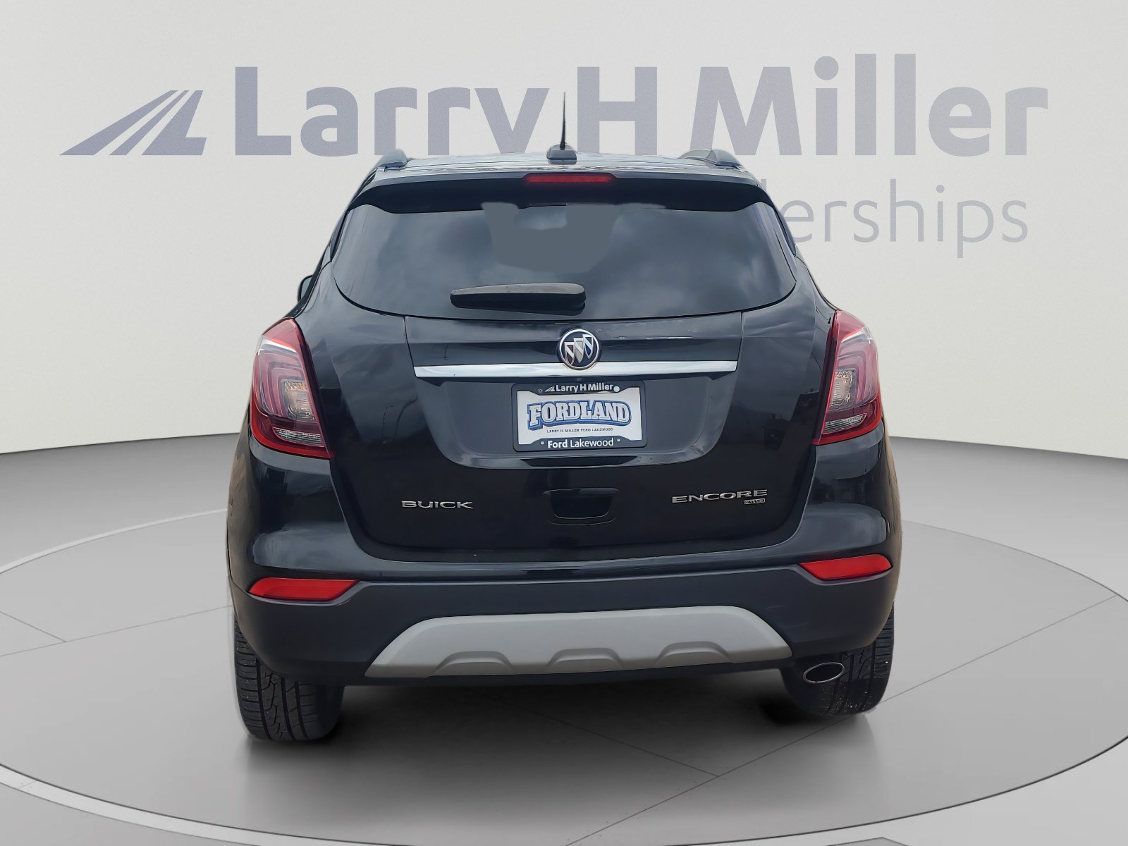 Used 2018 Buick Encore Preferred AWD/4WD image 4