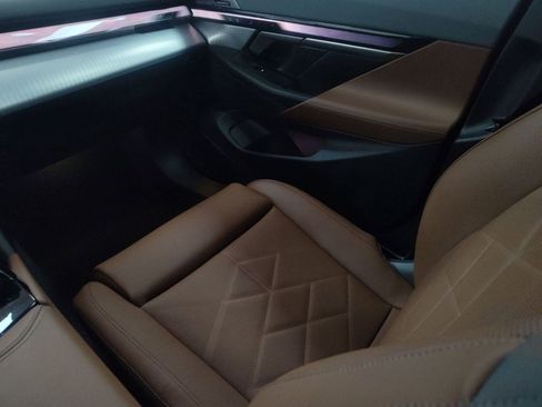 Used 2025 BMW i5 xDrive40 image 23