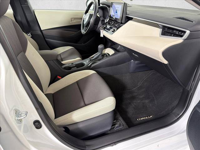 Used 2025 Toyota Corolla LE FWD image 13