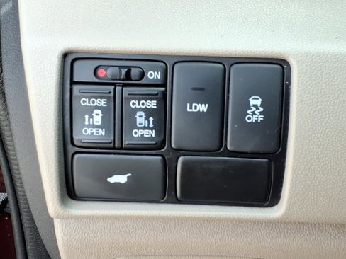 Used 2016 Honda Odyssey EX-L image 26