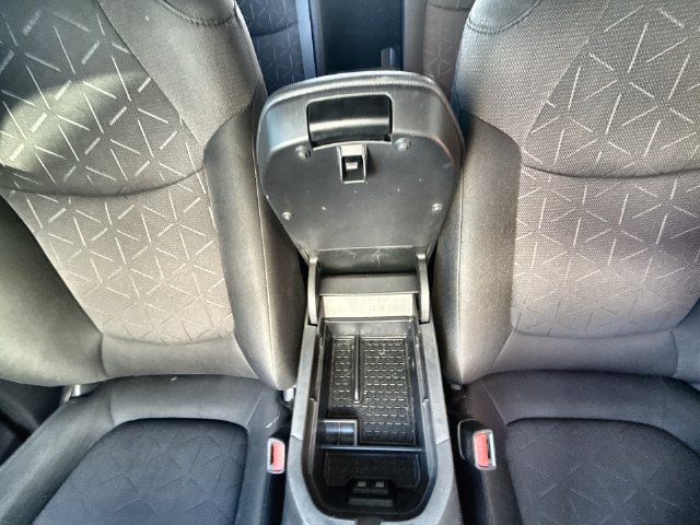 Used 2019 Toyota RAV4 XLE w/ Convenience Package FWD image 20