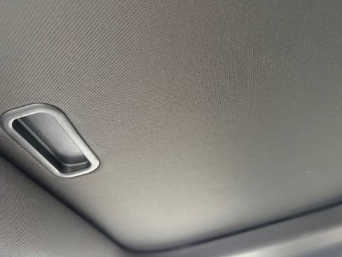 Used 2025 Jeep Grand Cherokee L Laredo w/ Luxury Tech Group I image 21