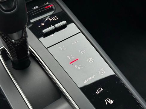 Certified 2024 Porsche Macan GTS image 14