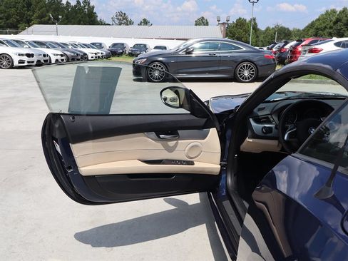 Used 2011 BMW Z4 sDrive35i RWD image 37