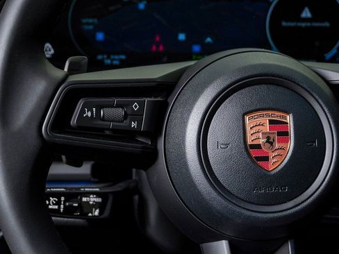 New 2026 Porsche Panamera 4 image 21