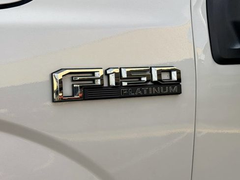 Used 2018 Ford F150 Platinum w/ Equipment Group 701A Luxury image 38