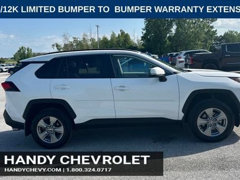 Used 2025 Toyota RAV4 XLE AWD/4WD image 2