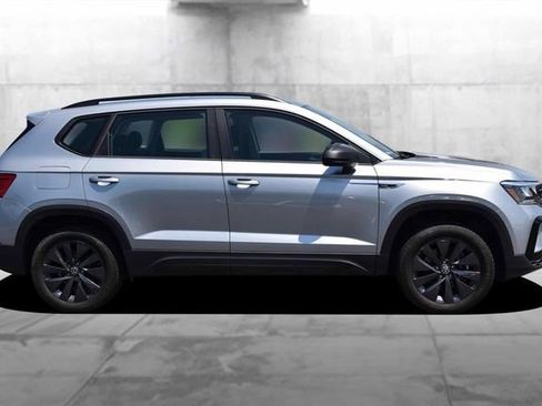 Certified 2023 Volkswagen Taos S FWD image 5
