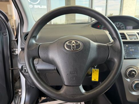 Used 2012 Toyota Yaris Sedan FWD image 8