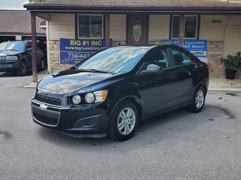 Used 2012 Chevrolet Sonic LT FWD image 2
