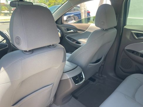 Used 2017 Chevrolet Malibu Hybrid FWD image 36