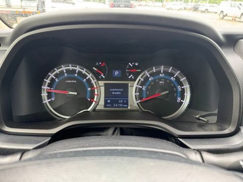 Used 2018 Toyota 4Runner Limited AWD/4WD image 22