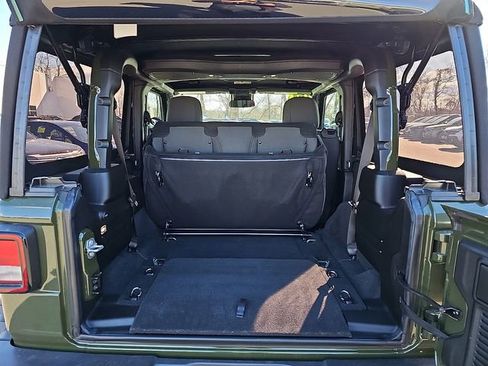 Used 2024 Jeep Wrangler Sport AWD/4WD image 28