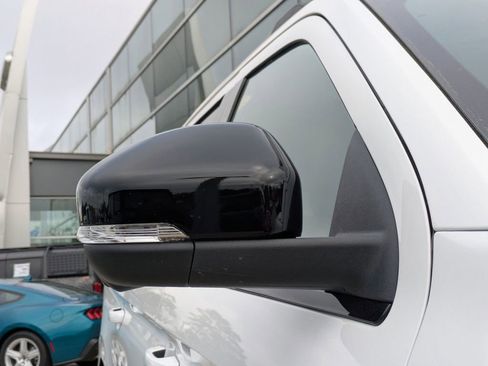 New 2026 Ford Expedition Max Platinum image 11