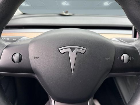 Used 2021 Tesla Model 3 Standard Range Plus RWD image 15