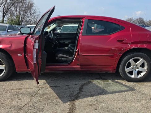 Used 2010 Dodge Charger SXT image 3