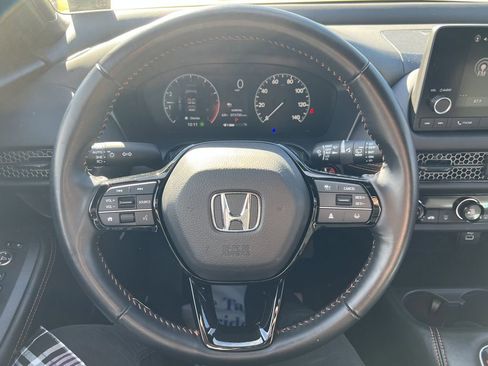 Used 2025 Honda HR-V Sport image 10