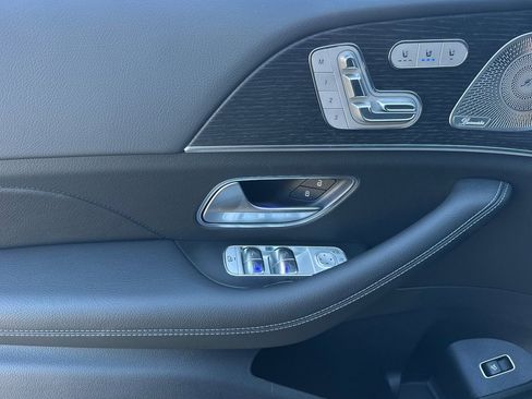 New 2026 Mercedes-Benz GLS 450 4MATIC image 21
