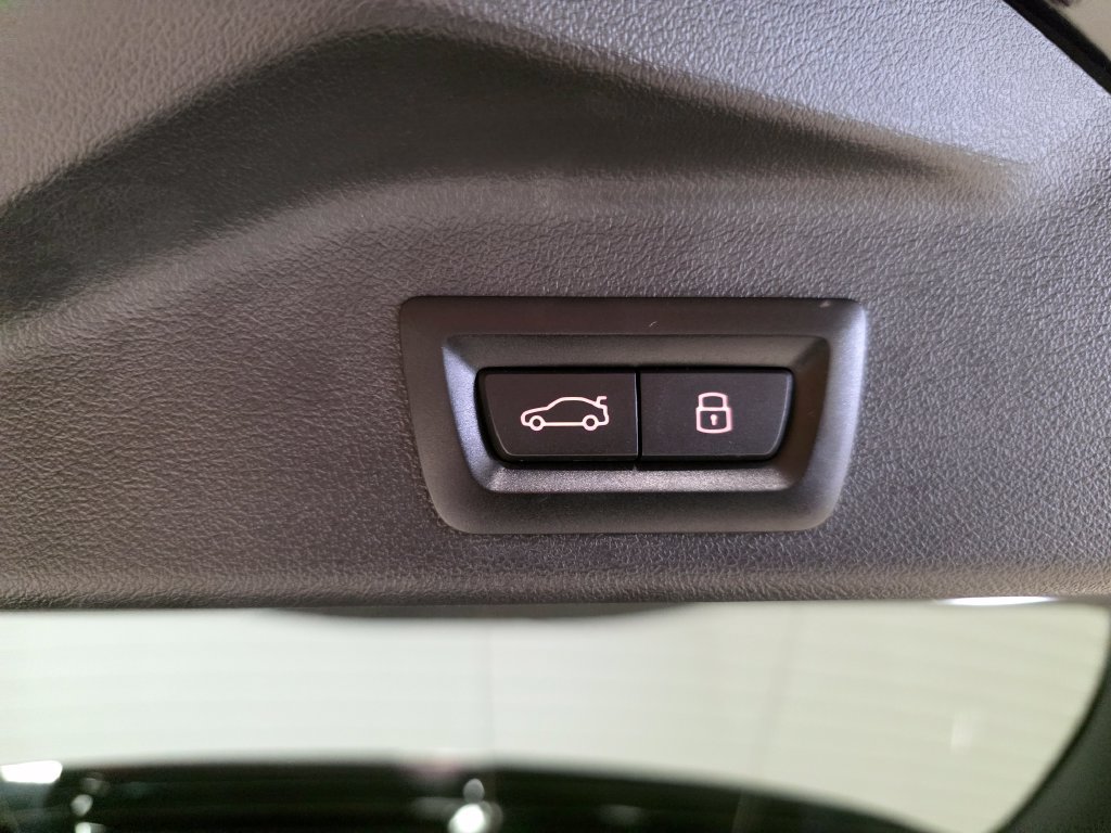 Used 2024 BMW X5 xDrive40i w/ Premium Package AWD/4WD image 15