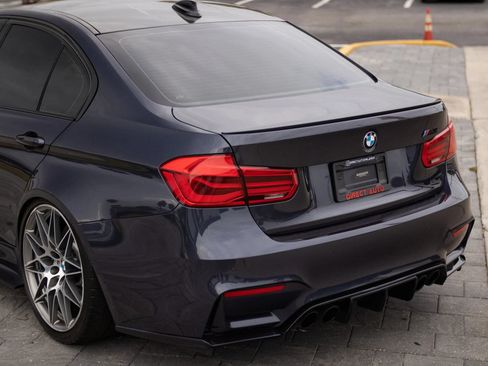 Used 2017 BMW M3 RWD image 13