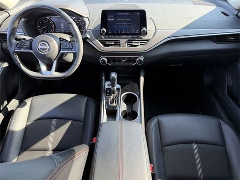 Used 2024 Nissan Altima 2.5 SR image 11