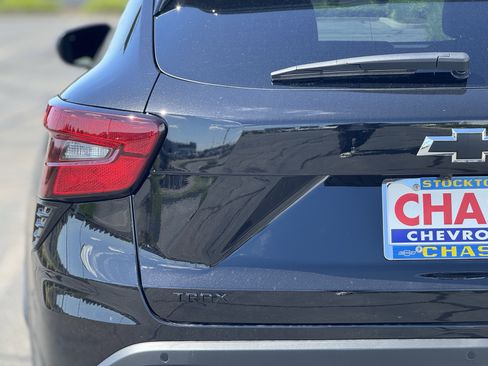 New 2026 Chevrolet Trax RS w/ Driver Confidence Package image 7