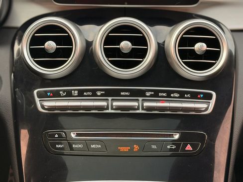 Used 2015 Mercedes-Benz C 300 4MATIC Sedan image 29