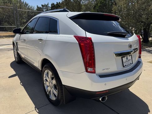 Used 2016 Cadillac SRX Luxury w/ Driver Awareness Package FWD image 11