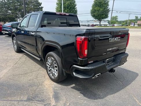 Used 2023 GMC Sierra 1500 Denali w/ Technology Package AWD/4WD image 8