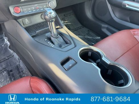 Used 2024 Ford Mustang GT Premium image 33