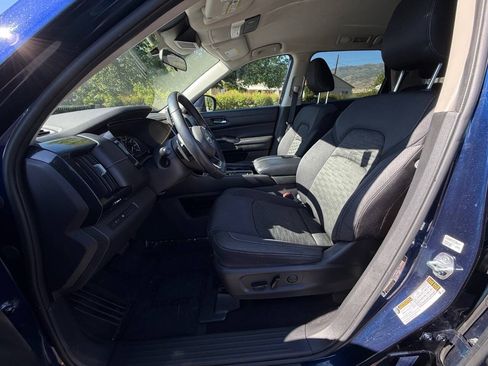Used 2022 Nissan Pathfinder SV FWD image 10
