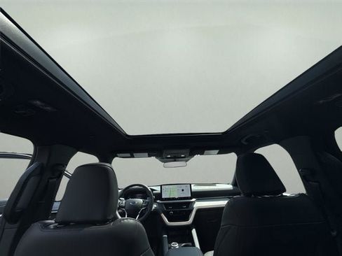New 2026 Ford Explorer ST-Line AWD/4WD image 13