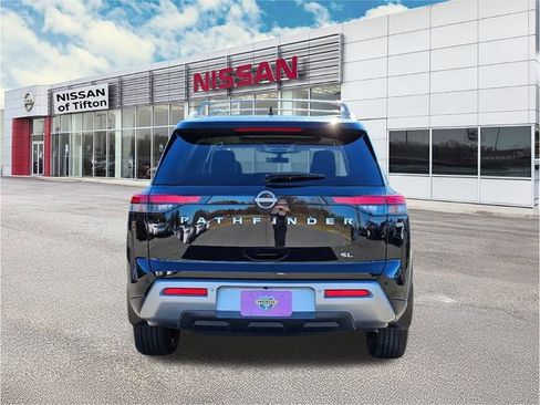 Certified 2024 Nissan Pathfinder SL w/ SL Premium Package image 6