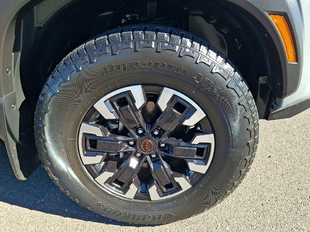 Used 2023 Nissan Frontier PRO-4X w/ Pro Convenience Package AWD/4WD image 8