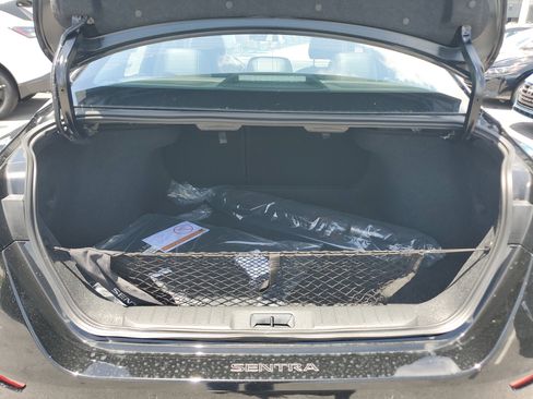 New 2025 Nissan Sentra SR w/ SR Premium Package image 9