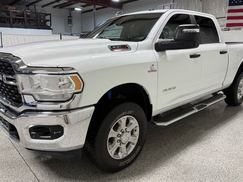Used 2024 RAM 2500 Big Horn w/ Off Road Package image 3