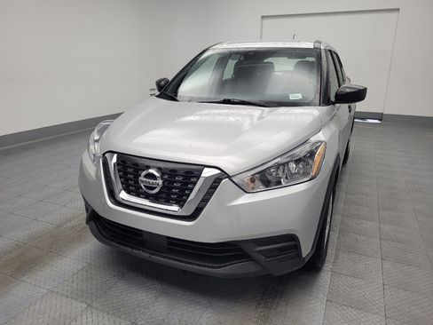 Used 2020 Nissan Kicks S image 15