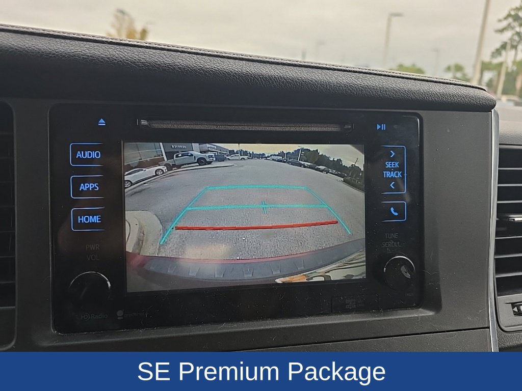 Used 2015 Toyota Sienna SE Premium FWD image 8