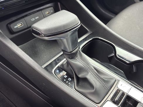 Used 2022 Hyundai Tucson SE image 18