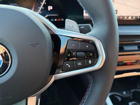 Used 2025 BMW 440i xDrive w/ Premium Package image 32