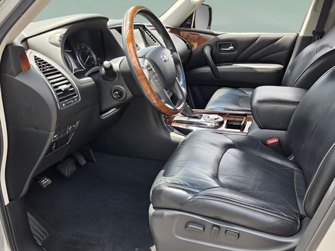 Used 2017 INFINITI QX80 2WD w/ Deluxe Technology Package image 16