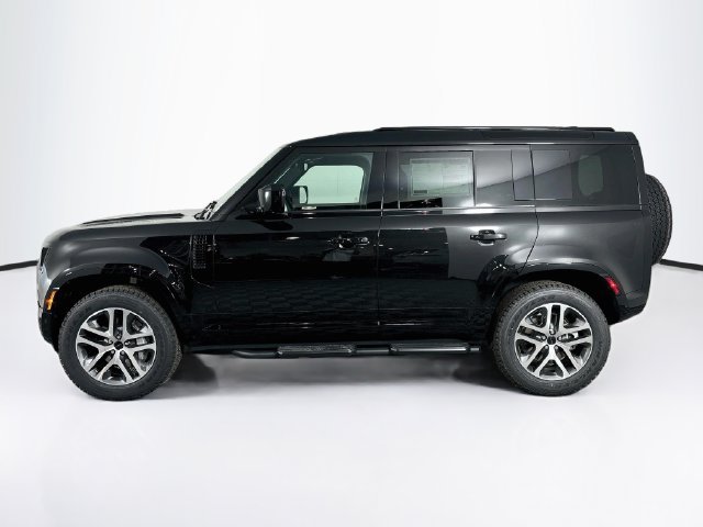 New 2026 Land Rover Defender 110 X-Dynamic SE AWD/4WD image 8
