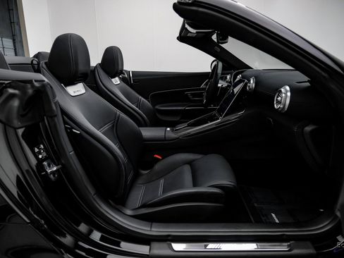 Used 2022 Mercedes-Benz SL 63 AMG 4MATIC image 55