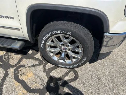 Used 2015 GMC Sierra 1500 SLT w/ SLT Crew Cab Value Package AWD/4WD image 3