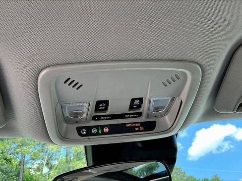 Used 2024 Chevrolet Malibu LT FWD image 17