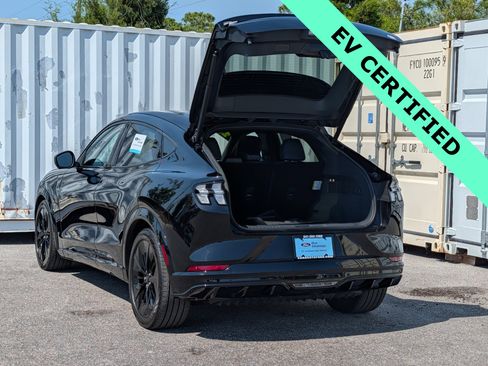 Certified 2025 Ford Mustang Mach-E GT image 13